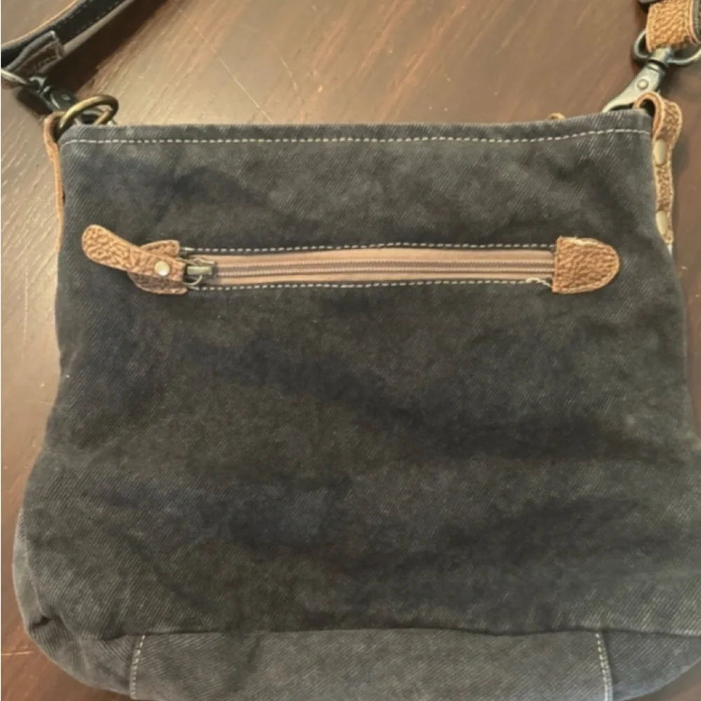 Myra‎  Gray and Brown Women's crossbody  Bag